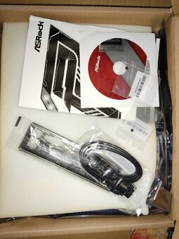 ASRock MB Sc AM4 X370 PRO4, AMD X370, 4xDDR4, VGA - bez I/O - 6