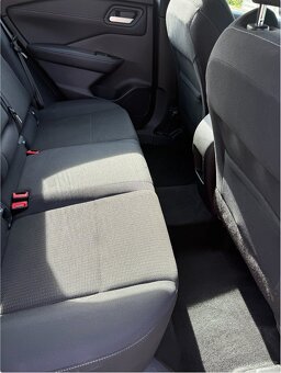 Nissan Qashqai 1,3 DIG benzín - 6