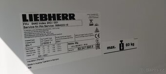 Lednice Liebherr výška 170cm.Vlezou tam i velké přepravky - 6