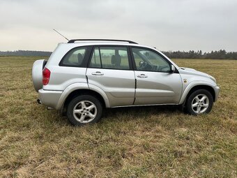 TOYOTA Rav4 2.0 D4D 4x4 plně funkční - 6