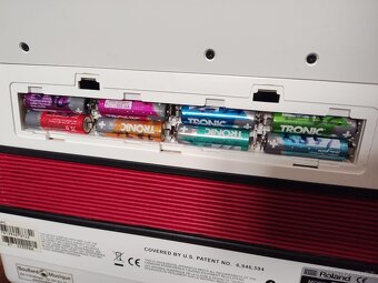 Roland FR1 Elektronický akordeon - 6