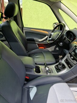 Ford Galaxy 2.0 TDCI 2008 Ghia 7 míst - 6