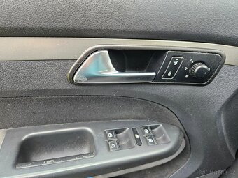 VW Touran 1.9 TDI 77kw BLS - 6