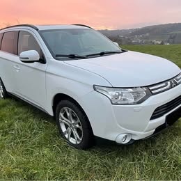 Mitsubishi Outlander INTENSE 2,2 DI-D 4x4 Automat 7 míst DIE - 6