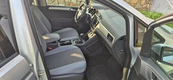 Volkswagen Touran 1,6 TDI DSG - 6