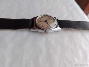 Staré funkční Swiss vojenské hodinky Doxa, - 6
