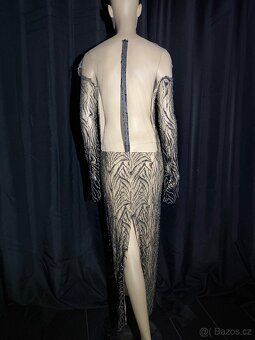 Černo-béžové designerské večerní šaty - 6