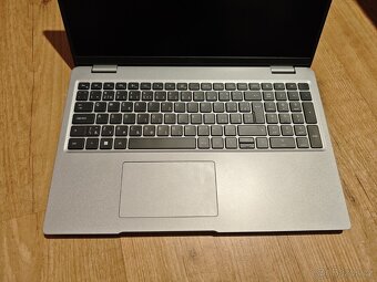 Dell Latitude 5540 i5-1335U 16GB 512GB záruka 9.1.2027 - 6