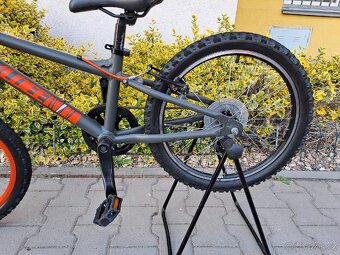 DĚTSKÉ KOLO WYLDEE 20 - 6