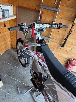 Elektrická motorka Honda CRF - 6
