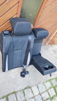 Díly 2023 zánovní Turbo 1.0 TSI 81kW jen 4t km - 6