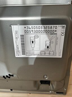 VESTAVĚNÁ TROUBA BOSCH - 6