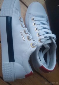 Kožené tenisky Tommy Hilfiger - 6