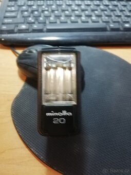 Blesky Olympus T20 a Minolta 20 - 6