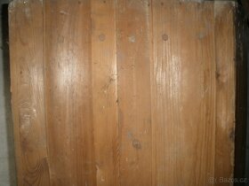 Starožitná rohová skříń - 6