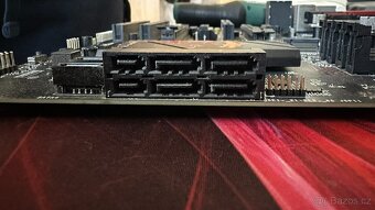 MSI Z170A GAMING M3 + i5-6600K (4C/4T) - 6