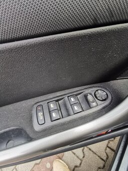 Peugeot 308 1.6 hdi - 6