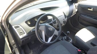 HYUNDAI i20 1.2 57kw G4LA, r.v.2009 - 6