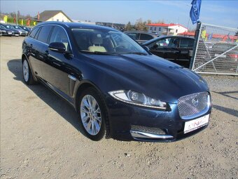 JAGUAR XF 2,2D 147kw Sportbrake Automat 2013 - 6