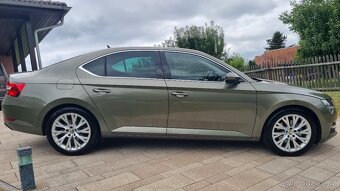 Škoda superb 3 combi, 2.0 Tdi,110 Kw,13.000 km,Virtual,TOP - 6
