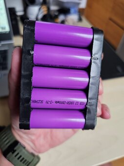 Aku vrtačka/šroubovák 18V (set, kufr, 2×4Ah aku, nabij, bity - 6