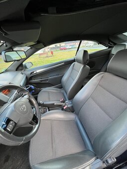 Opel Astra H TwinTop Cabrio - 6