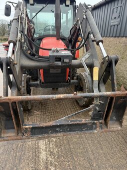 Zetor 4320 s čelním nakladačem s SPZ. 1040Mth - 6