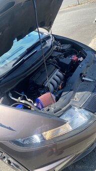 Prodám Honda civic 8g 1.4 ivtec. 2011 - 6