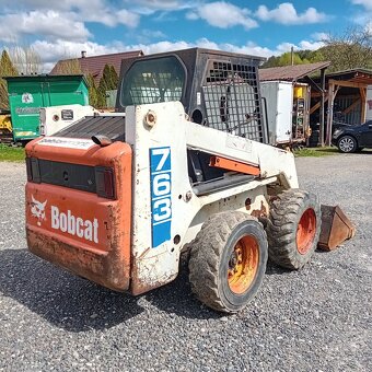 Smykový nakladač Bobcat 763, r.v. 2002 - 6