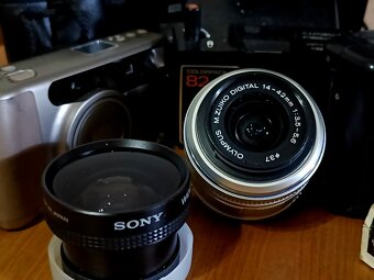 FOTO konvolut - fotoaparáty, blesky aj. - 6