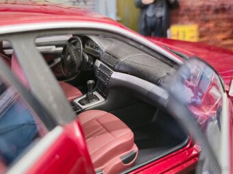 BMW E46 328i 1:18 UT Models - 6