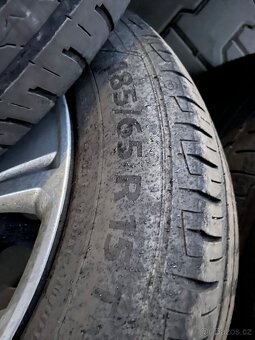 Kola Dacia s letní pneu Barum 185/65/15 - 6