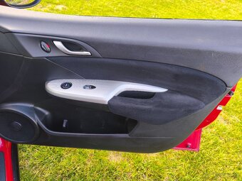 Honda Civic 1,8 Vtec i-shift automat executive - 6