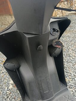 Scooter KYMCO agility 50 bez Řp - 6