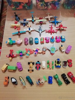 350 kusů kinder technika - 6