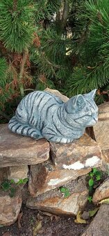 Zahradní dekorace- Dřímající kočka 2 - 6