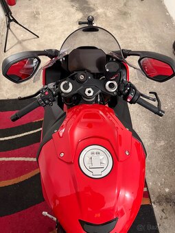 BMW S1000RR 2023 - 6
