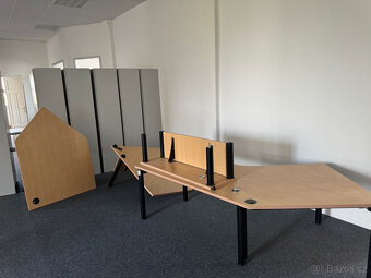 Kancelářský nábytek ( skříně stoly komody) - 6