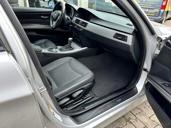 BMW E91 320d M47 automat kůže navigace panorama - 6