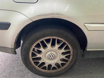 Volkswagen Golf 3.5 Cabrio 1.6 - 6