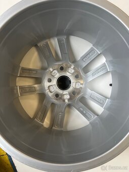 Prodám sadu nových Alu kol Audi,Škoda r17 - 6