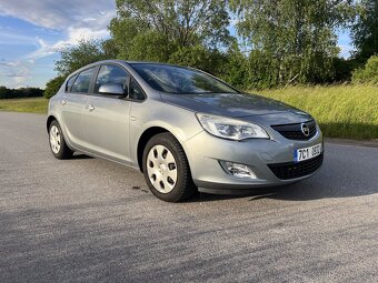 Prodám Opel astra J 2010, 1.4benzin 74kw - 6