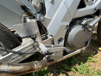 sv650s okruhovka - 6