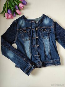 Krásná džínová vypasovaná bundička. Top stav - 6