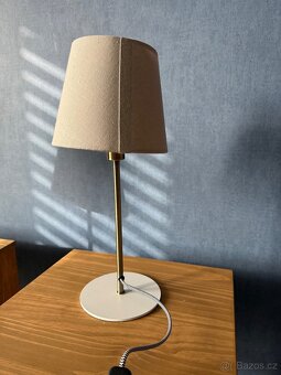 Noční stolky a lampy - 6