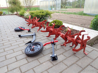 vari - rotavátor, vodící kolo, radlička + nosič // NOVÉ - 6