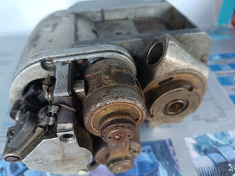 Magnet 02 - Bosch 42° dvouválec např. Indian. - 6