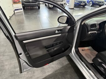 Volkswagen Golf 6 1,6 TDI MATCH VÝHŘEV ČIDLA - 6