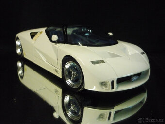 Ford GT90 Maisto 1/18 - 6