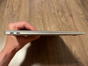 MacBook Air 2018 i5 RAM 8GB SSD 128GB (velmi pěkný) - 6